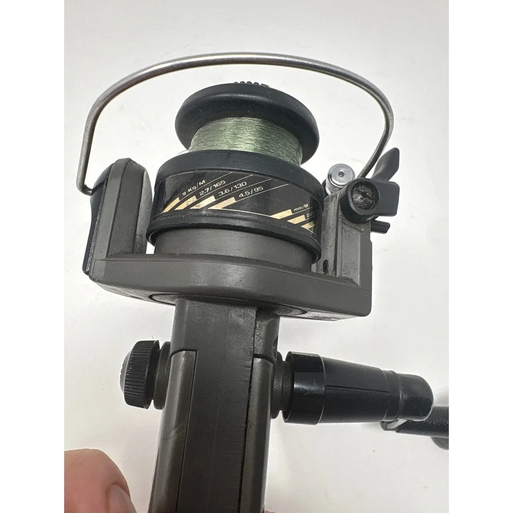 Shimano AX 2000 Spinning Reel Graphite Construction QuickFire II Made in Japan - Picture 5 of 6